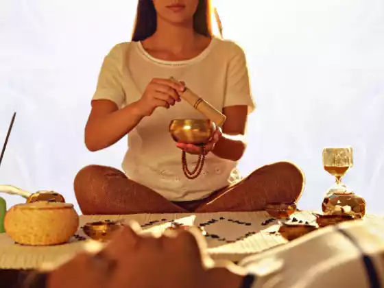طبی Qigong اور آواز کی شفا یابی - اعلی پادری