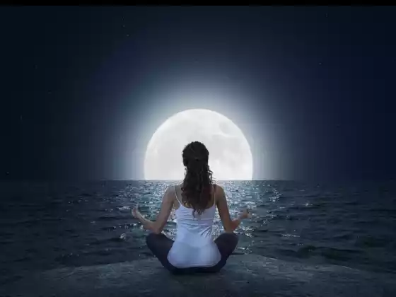 Chữa bệnh bằng năng lượng trăng tròn bằng thiền có hướng dẫn