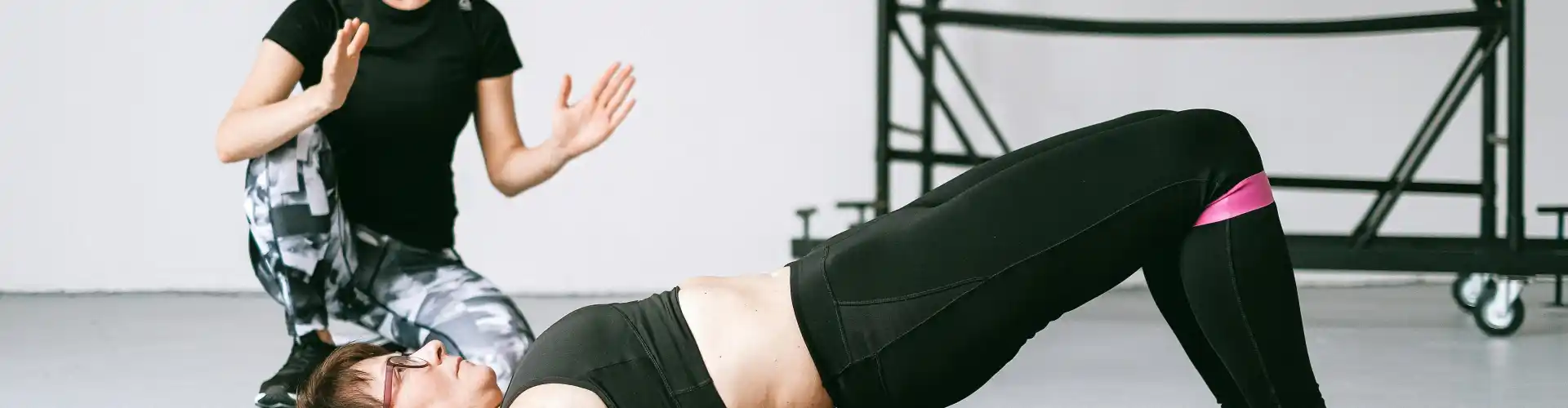  骨盆健康瑜伽 - Online Class by Just Plain  Yoga