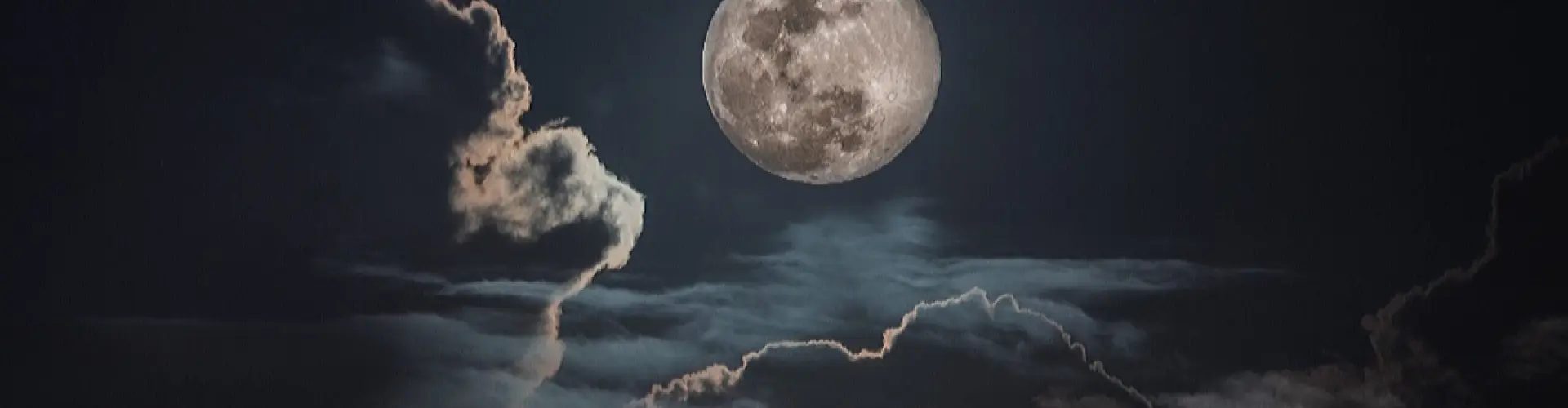 Meditasi Bulan Penuh Suci - Online Class by Cassaundra Paolini